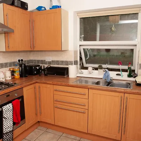 1 Bedroom Flat In Central Lejlighed